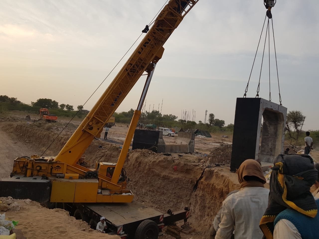 Crane Service Provider in Gujarat